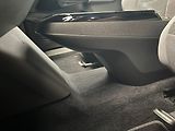 Volkswagen ID.5 Pro 77kWh SoH 96.3% tov.záruka - náhled 32