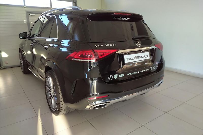 Mercedes-Benz GLE (2021) 350 de 4MATIC AMG Plug-in Hy - fotka 6 z 19