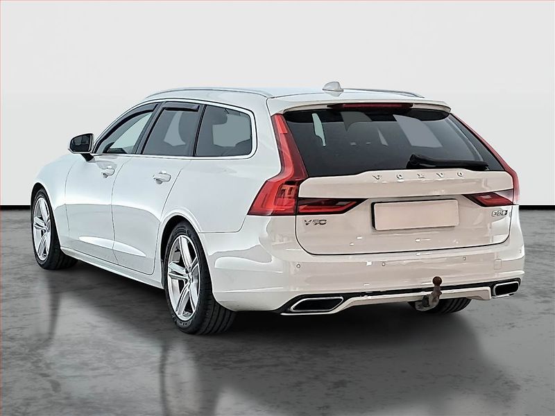 Volvo V90 (2019) D5 AWD, 4X4, Automat, Kůže - fotka 4 z 22