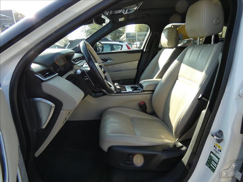 Land Rover Range Rover Velar 3,0 D300 R-Dynamic SE,1maj,ČR - fotka 12 z 44