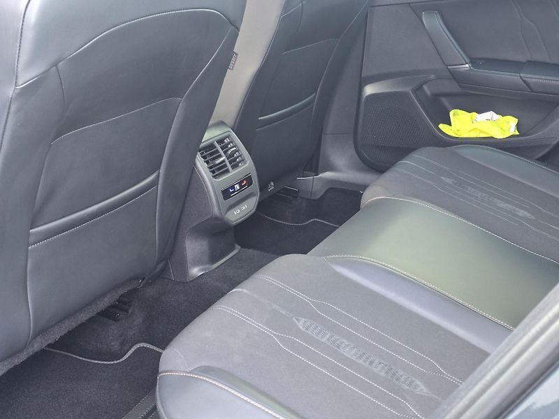 Cupra Formentor  2,0 TDI (110 kW) 4x4 AUT - fotka 10 z 11
