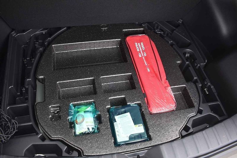 Corolla Cross může mít pohon všech kol