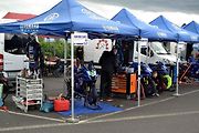 Box týmu Yamaha.