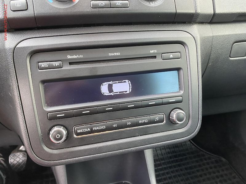 Škoda Roomster (2011) 1.2 TSi, ČR, Ambition, park. - fotka 14 z 14