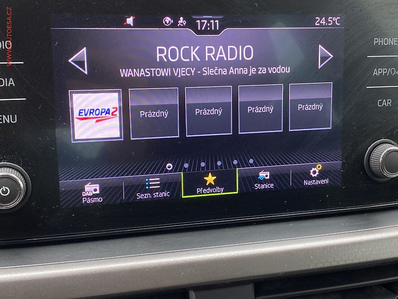 Škoda Scala (2023) 1.5 TSi, ČR, Style, LED - fotka 15 z 17