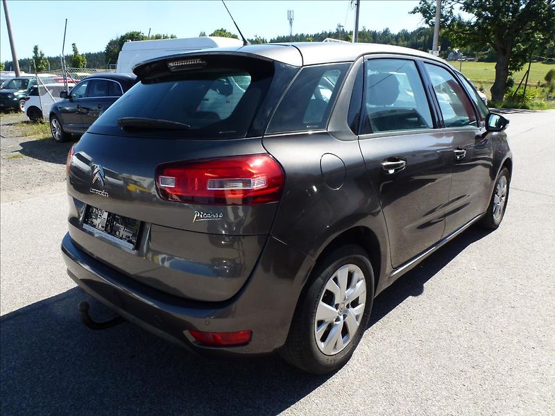 Citroën C4 Picasso 1,2 PureTech 130 6MAN Turbo  S - fotka 9 z 46