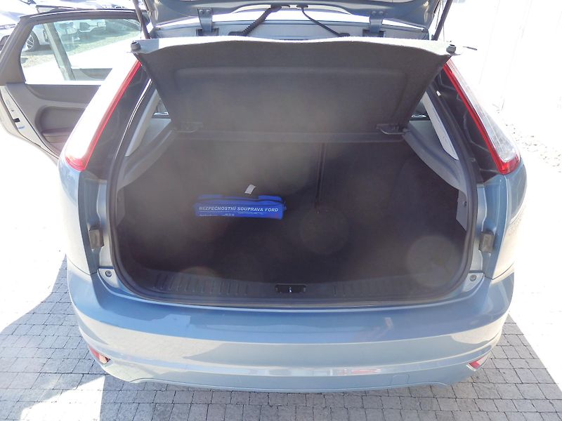 Ford Focus 1.6i 6x AIRBAG, KLIMATIZACE - fotka 8 z 14