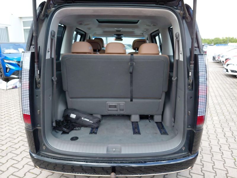 Hyundai Staria (2024) 2.2D 4x4 DCT LUXURY BRASS PANO - fotka 11 z 29