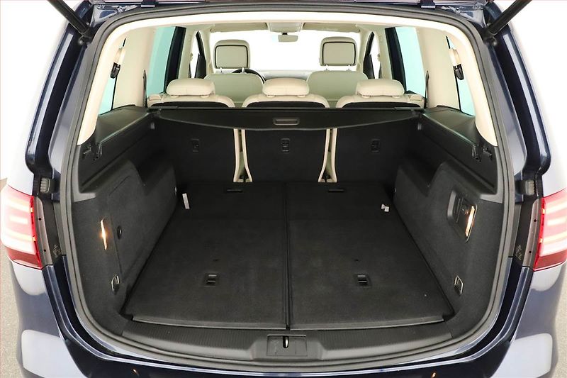 Volkswagen Sharan (2017) Highline 2.0 TDI BMT - fotka 18 z 19