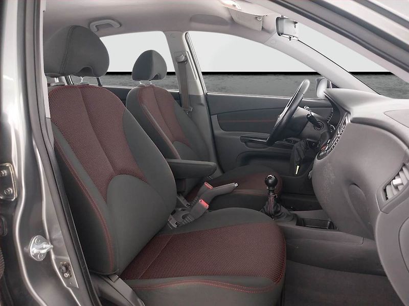 Kia Rio (2011) 1.4 16V, Serv.kniha - fotka 9 z 14