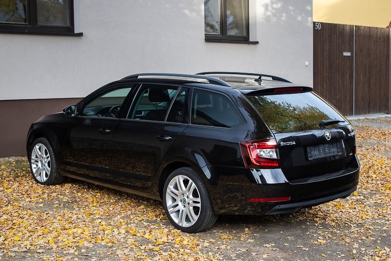Škoda Octavia - fotka 7 z 35