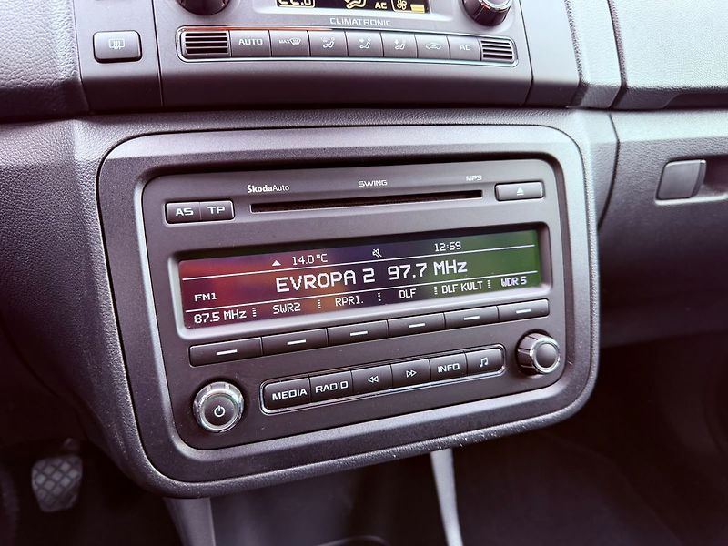Škoda Fabia 1.2 TSi Family, Serviska, Auto - fotka 17 z 25
