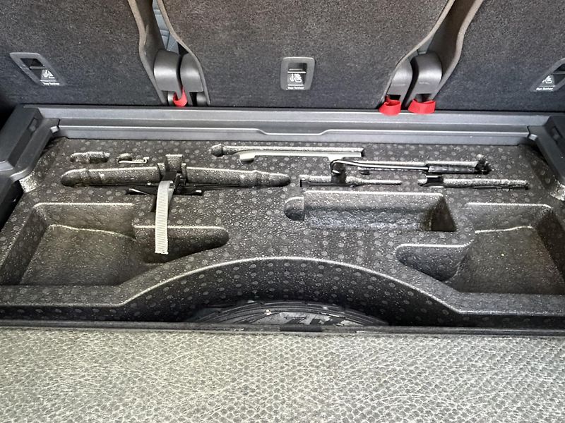 Volkswagen Touran (2018) Highline 1,4 TSI DSG, odpočet - fotka 33 z 37