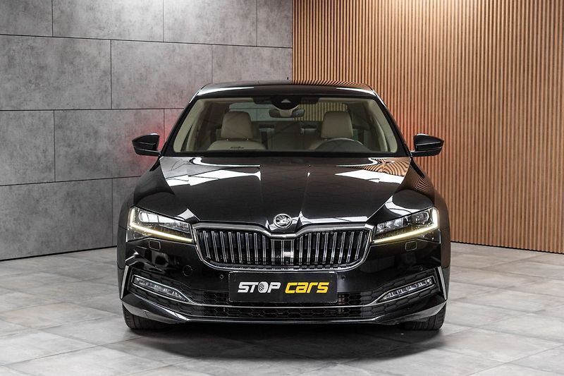 Škoda Superb TDI 147kW L&K 4x4*DPH*ČR 1.MAJ - fotka 2 z 52
