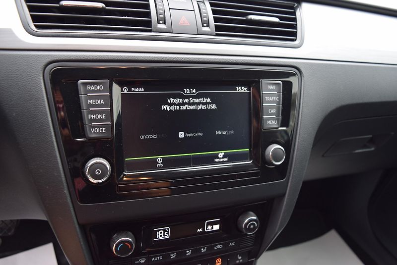 Škoda Rapid (2017) 1.2TSI 81kw ED. DRIVE XEN TAŽ  - fotka 25 z 44