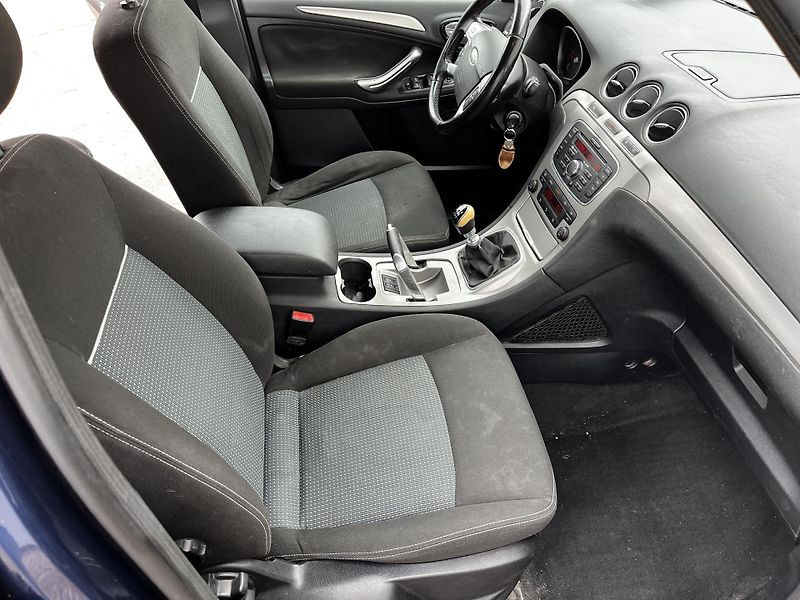 Ford Galaxy (2011) 2.0TDCI MANUÁL TAŽNÉ VÝHŘEV - fotka 15 z 20