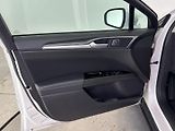 Ford Mondeo AT - náhled 13