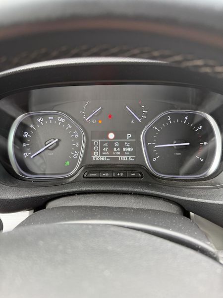 Peugeot Traveller (2019) - fotka 7 z 7