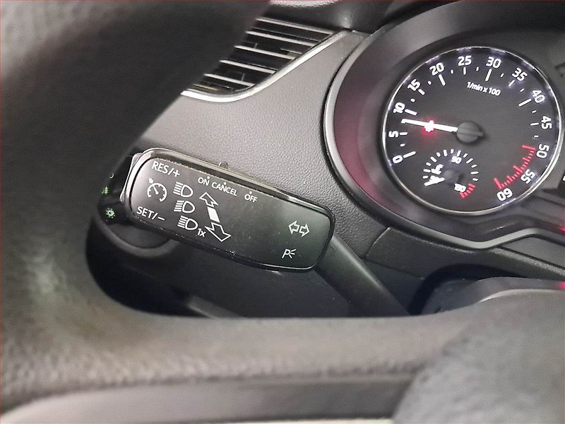 Škoda Octavia (2016) 1.6 TDI 4x4, 4X4, Tempomat - fotka 15 z 17