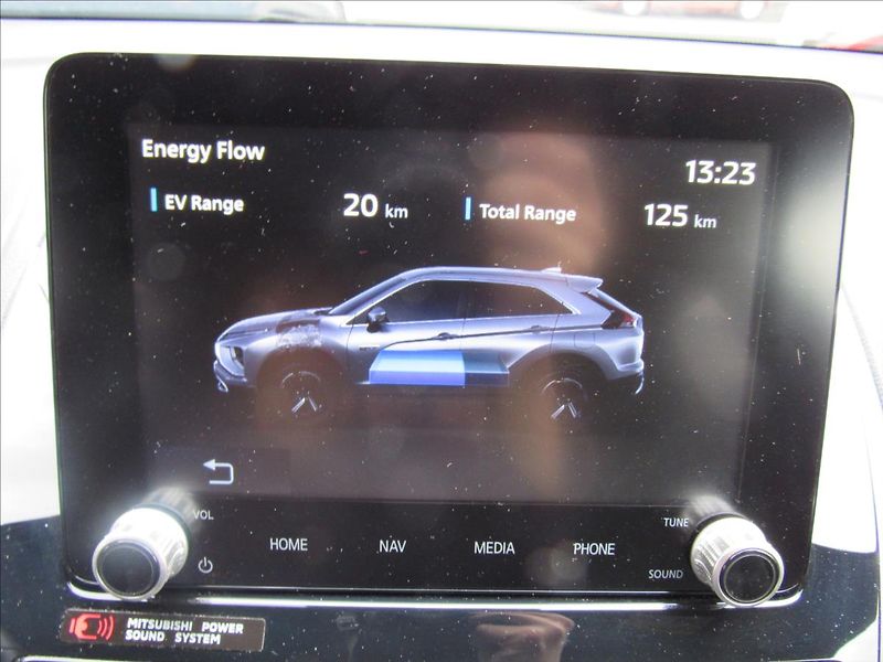 Mitsubishi Eclipse Cross 2,4 i PHEV Plug-in Instyle+ - fotka 18 z 34