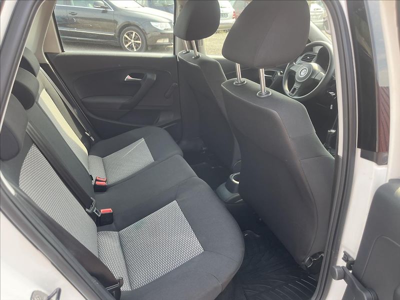 Volkswagen Polo 1.2 HTP KLIMA STK 8/2028 - fotka 12 z 30