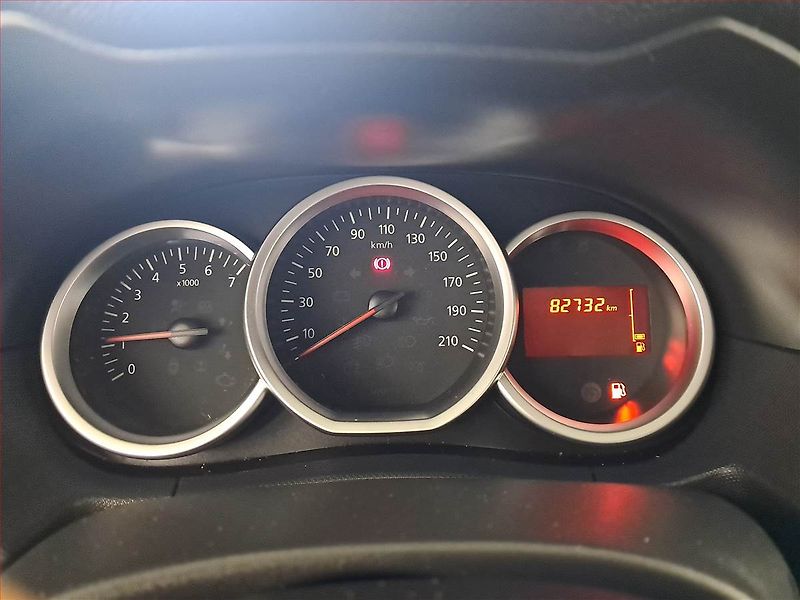 Dacia Duster (2017) 1.6 SCe, ČR,1.maj, Serv.kniha - fotka 11 z 15