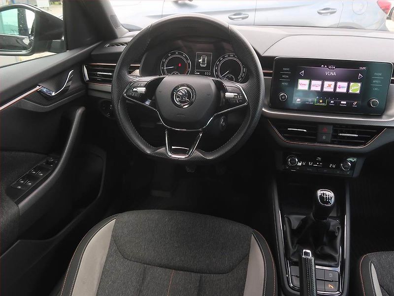 Škoda Kamiq (2023) Style 1.0 TSI, Serv.kniha - fotka 7 z 16