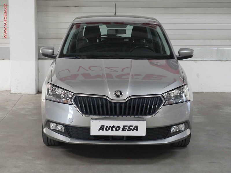 Škoda Fabia (2019) 1.0TSI, 2.maj,ČR, Ambition - fotka 2 z 16