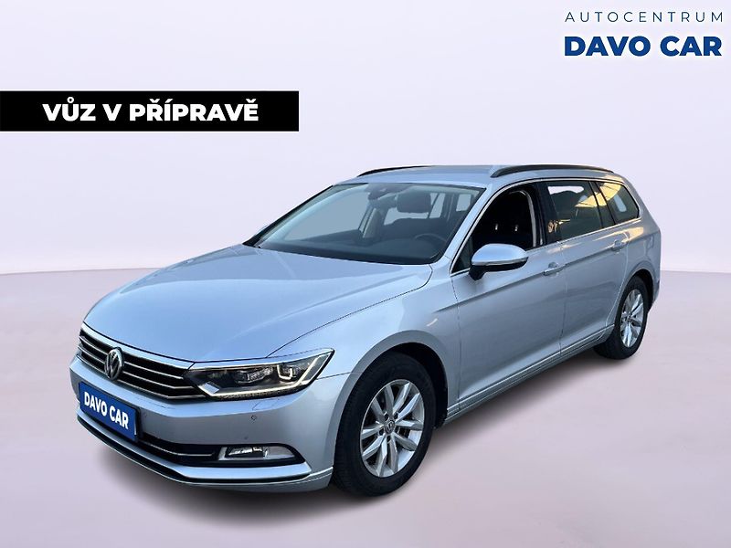 Volkswagen Passat 2,0 TDI 110kW DSG Comfort LED - fotka 1 z 12