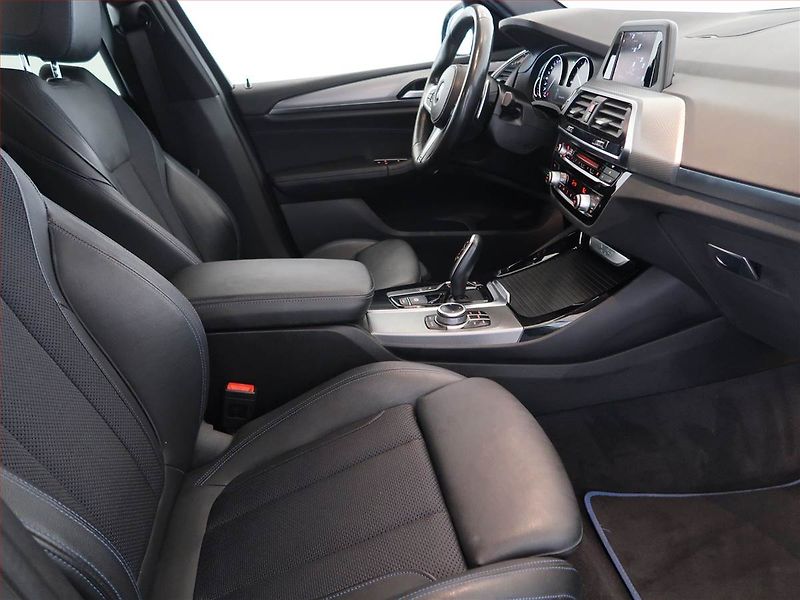 BMW X3 (2019) M Sport xDrive20d - fotka 9 z 17