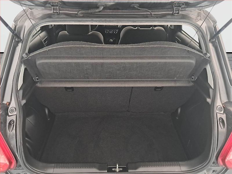 Suzuki Swift (2018) 1.0 BoosterJet SHVS - fotka 14 z 17