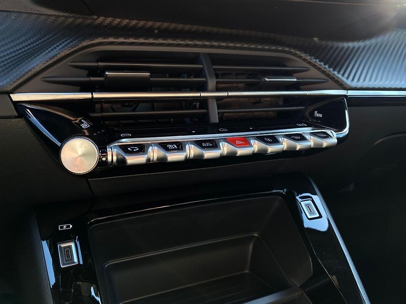 Peugeot 2008 (2026) 2008 ALLURE Hybrid 110 e-DCS6  - fotka 23 z 26
