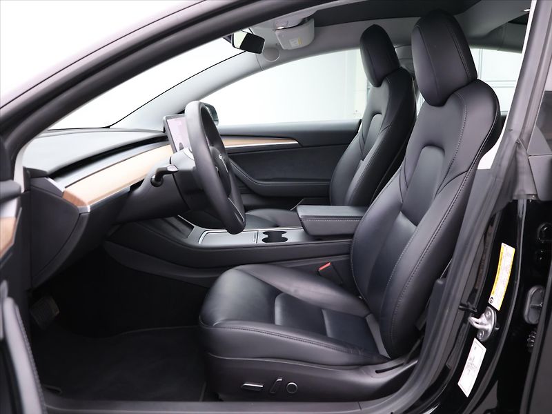 Tesla Model 3 Long Range 75kWh AWD sOH 96,4% - fotka 12 z 32