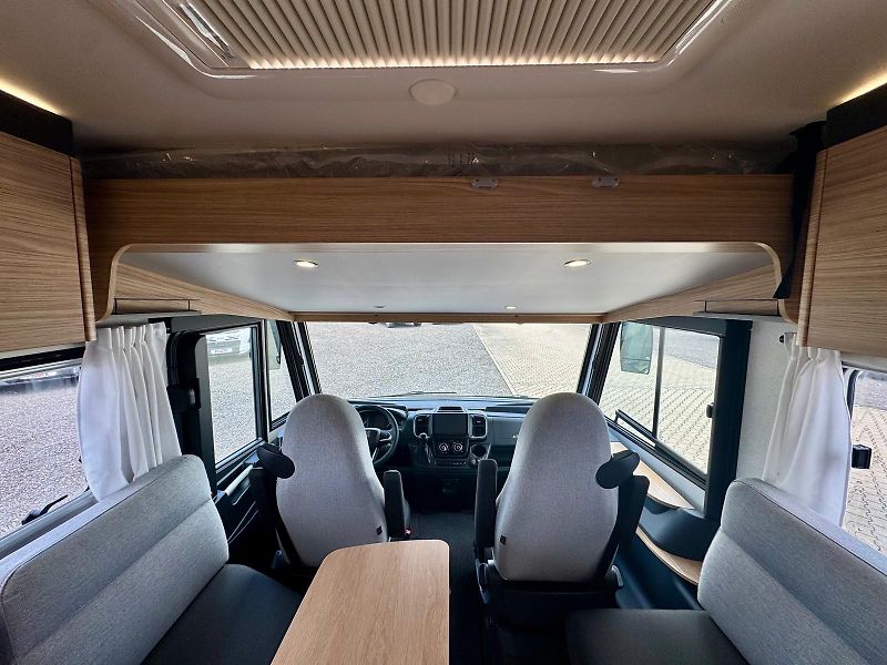 Pilote (2026) G740FGJ Expression - fotka 11 z 37