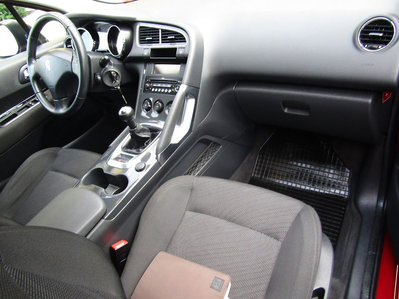 Peugeot 3008 (2010) 1.6 16V 88kW  TOP QUALITY - fotka 14 z 38