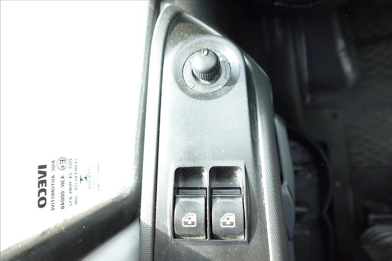 Iveco Daily 3,0 HPT  35S18 PLACHTA SPANÍ - fotka 16 z 31