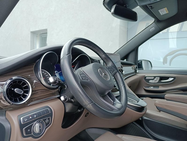 Mercedes-Benz Třídy V 300d AMG 4M AVG ČR DPH - fotka 10 z 37