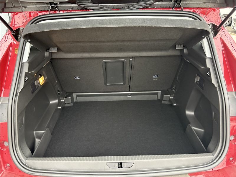 Opel Grandland X 1,2 96KW AUTOMAT CZ 1.MAJ - fotka 26 z 33