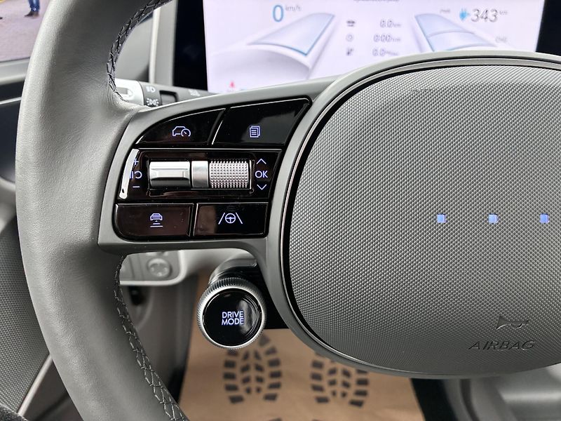 Hyundai Ioniq 6 77kWh PREMIUM REZERVACE - fotka 24 z 44