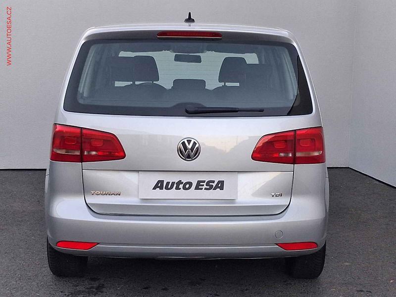 Volkswagen Touran (2013) 1.6TDi, Trendline - fotka 5 z 15