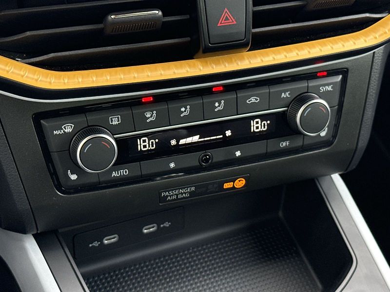 Seat Arona (2024) 1.0 TSI Style - fotka 14 z 28