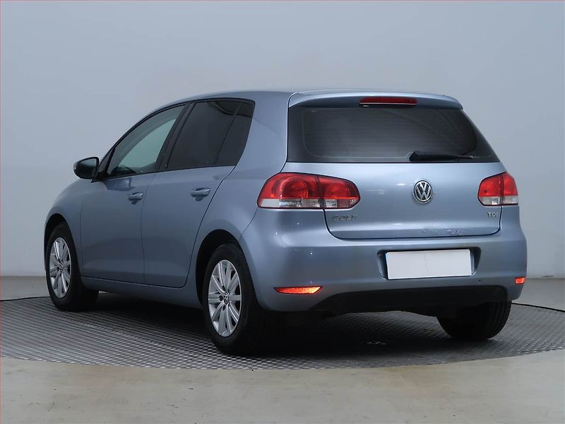 Volkswagen Golf (2010) 1.6 TDI, Serv.kniha - fotka 4 z 14
