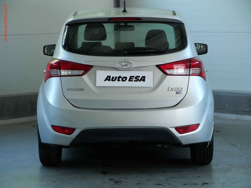 Hyundai ix20 (2012) 1.4CVVT, 2.maj,ČR, AC - fotka 5 z 20