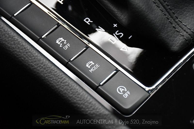 Škoda Superb 2,0TSi 206KW L&K K360 WEBASTO - fotka 36 z 61