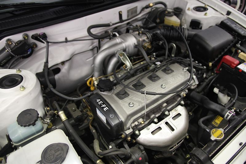 Toyota Corolla (1999) 1.3 4E-FE - fotka 8 z 8