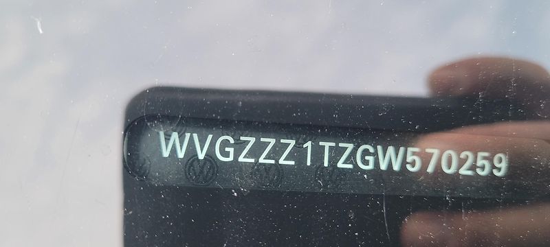 Volkswagen Touran (2016) 1,4TSi 110kW benzín DSG FuLLeD - fotka 42 z 44