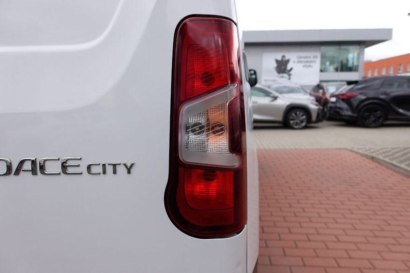 Toyota ProAce 1.5 D4-D 100 - 6 MT Active Car - fotka 24 z 25