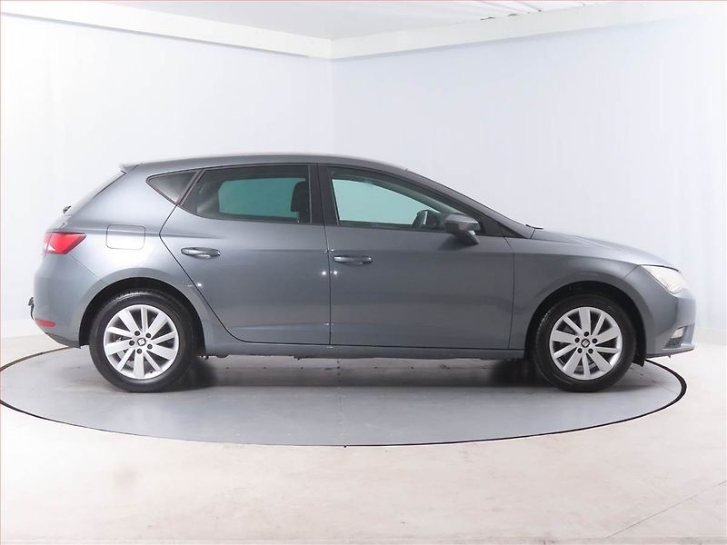 Seat Leon (2013) 1.2 TSI - fotka 6 z 14