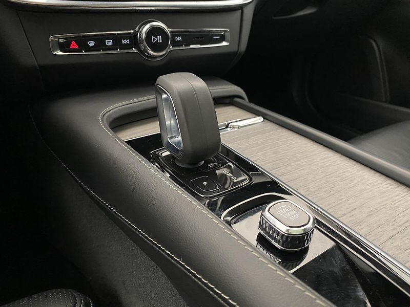 Volvo V90 CC B5 AWD BRIGHT PLUS AUT CZ - fotka 25 z 49