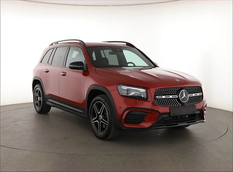 Mercedes-Benz GLB (2025) 200 d 4MATIC, AMG Line - fotografie inzerátu